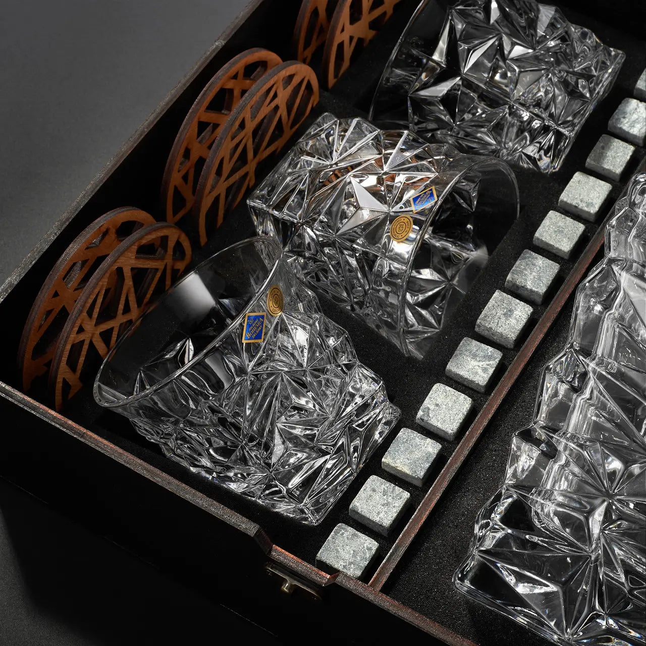 WhiskyStones™ Box with 6 crytal glasses and decanter "Bohemia Glacier"