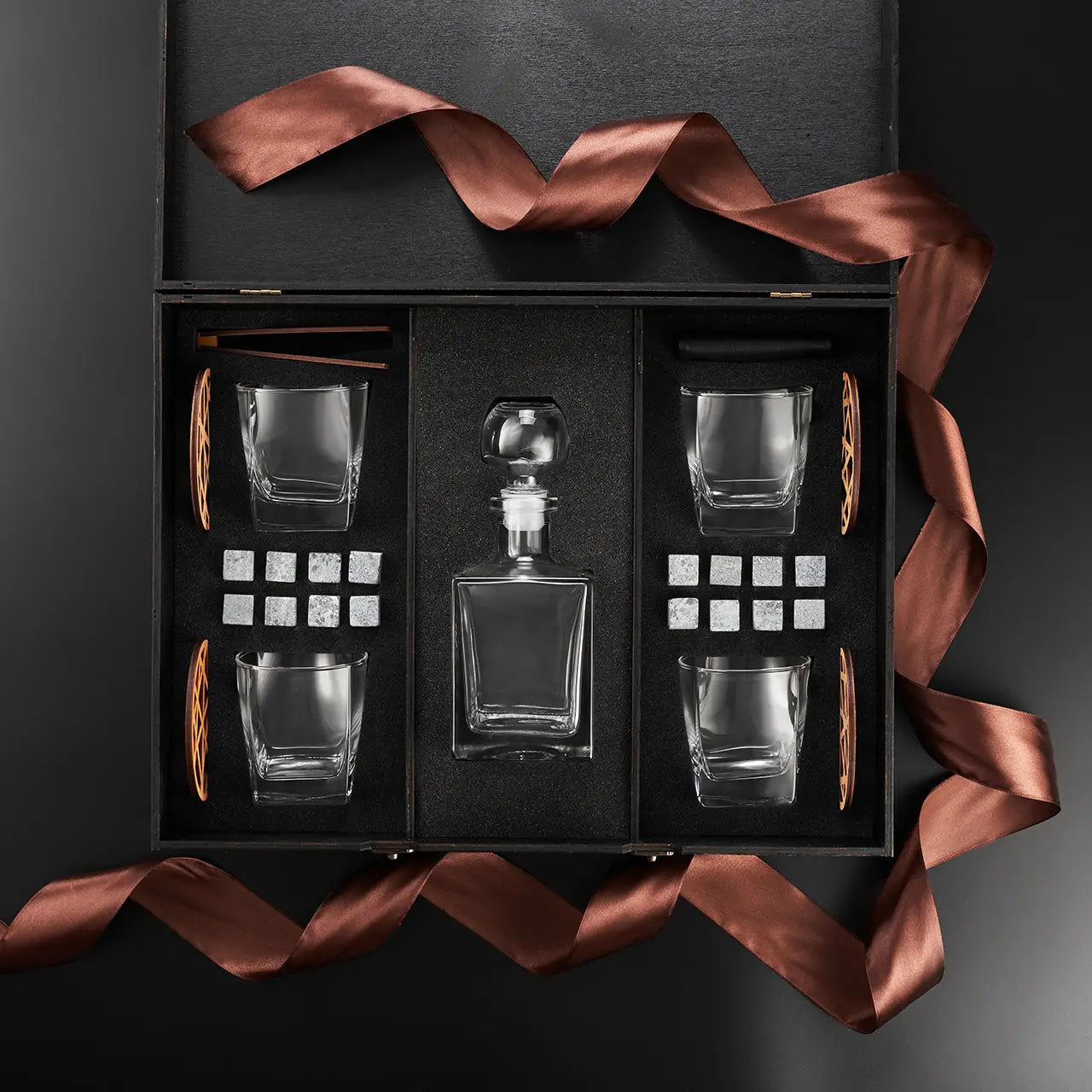 WhiskyStones™ Box with 4 glasses and decanter "Luminarc Sterling"