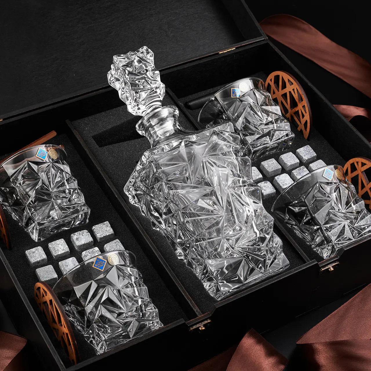 WhiskyStones™ Box with 4 crystal glasses and decanter "Bohemia Glacier"