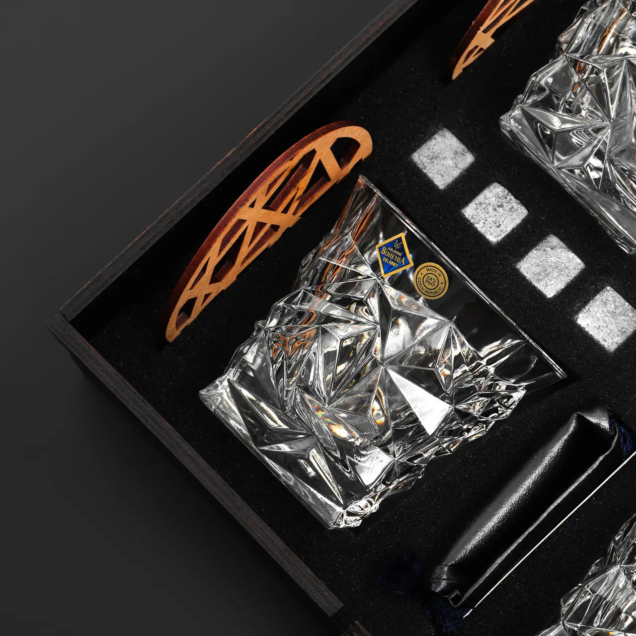 WhiskyStones™ Box of 4 "Bohemia Glacier" crystal glasses