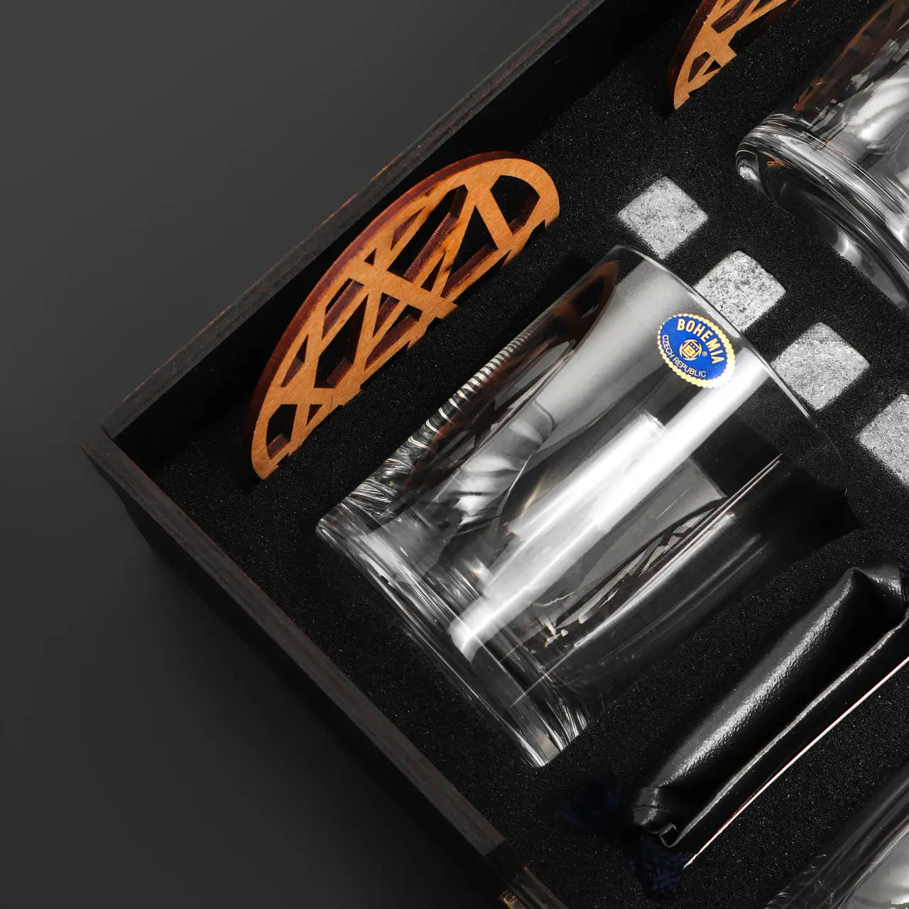 WhiskyStones™ Box of 4 "Bohemia Barline" glasses