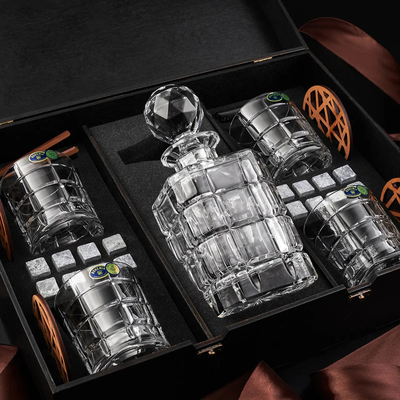 WhiskyStones™ Box with 4 crystal glasses and decanter "Bohemia Timequare"