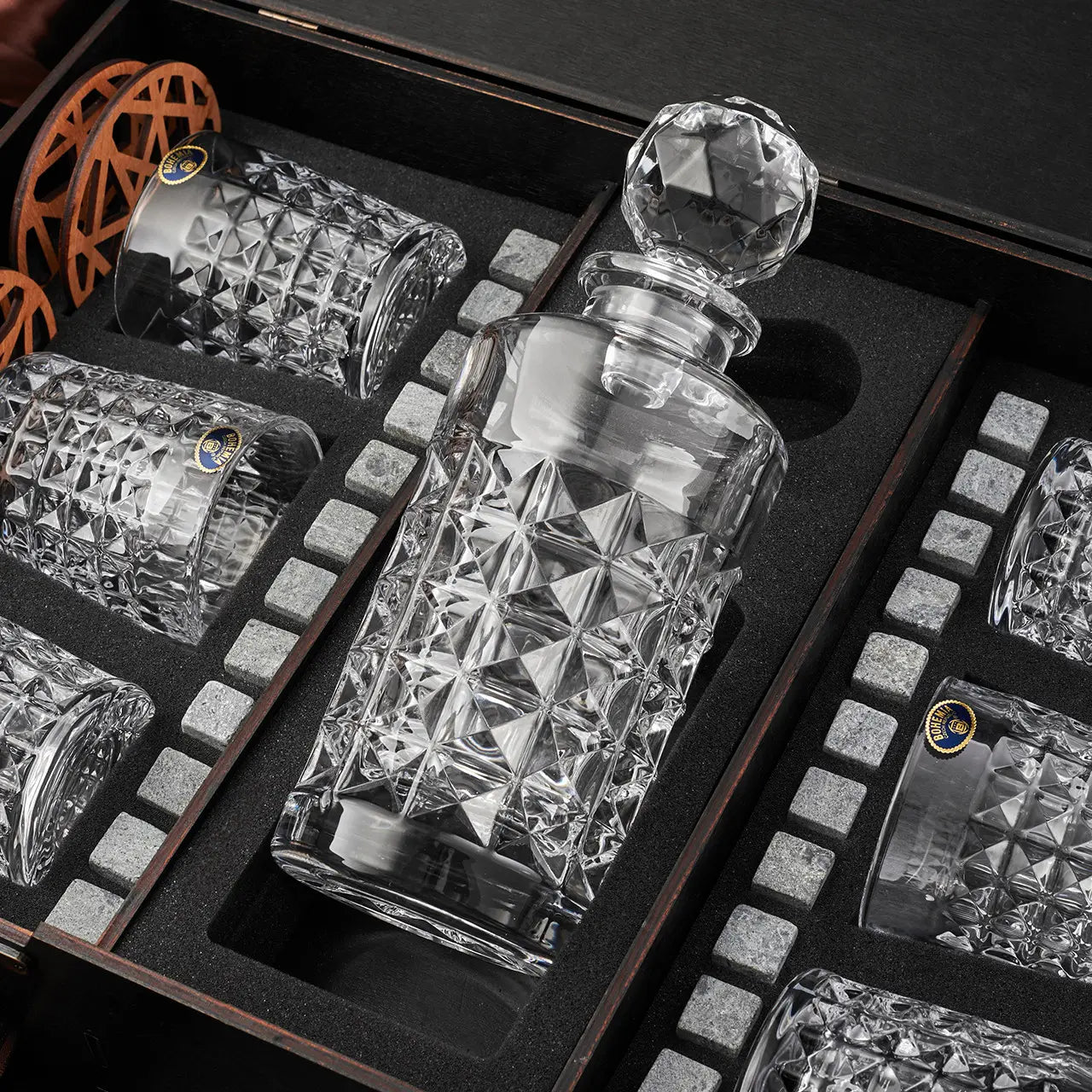WhiskyStones™ Box with 6 glasses and decanter "Bohemia Diamond"