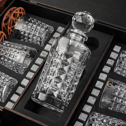WhiskyStones™ Box with 6 glasses and decanter "Bohemia Diamond"