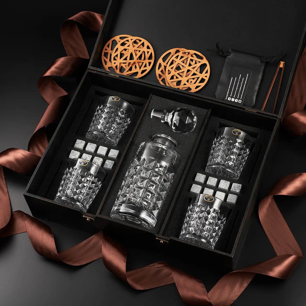 WhiskyStones™ Box with 4 glasses and decanter "Bohemia Diamond"