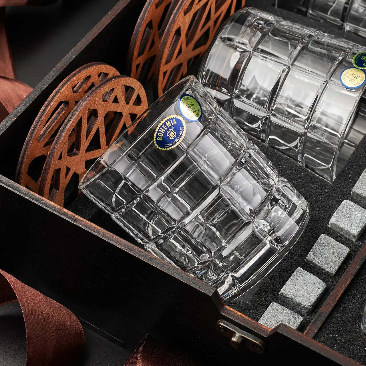 WhiskyStones™ Box with 6 crystal glasses and decanter "Bohemia Timesquare"